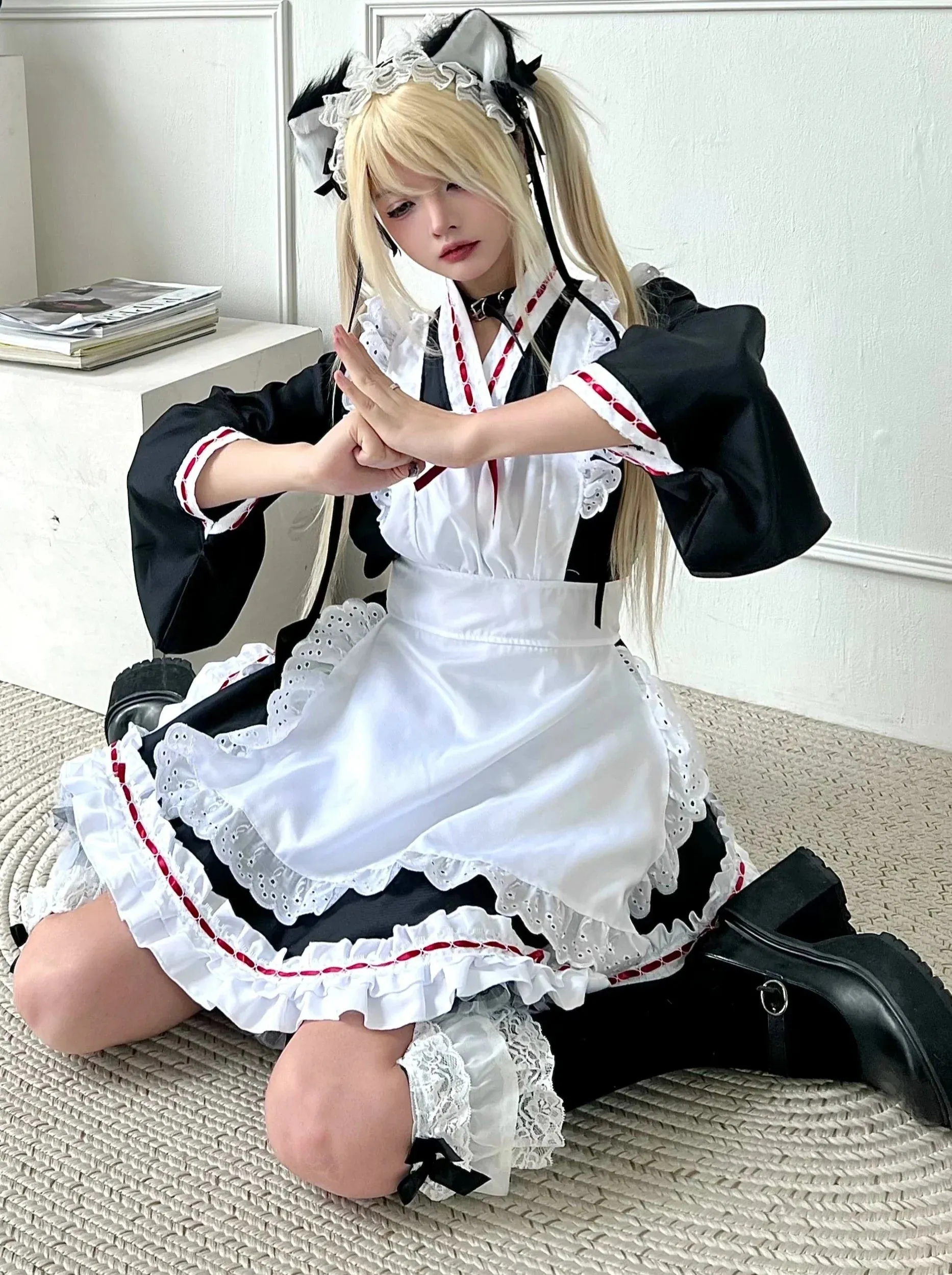 Dress Monochrome Maid Frilled